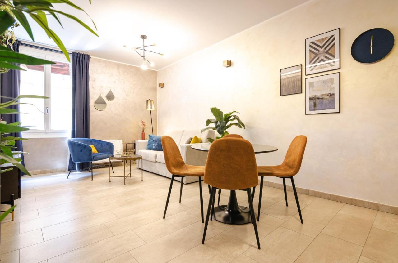 Goito Luxury Apartment, In The Historical Center بولونيا المظهر الخارجي الصورة