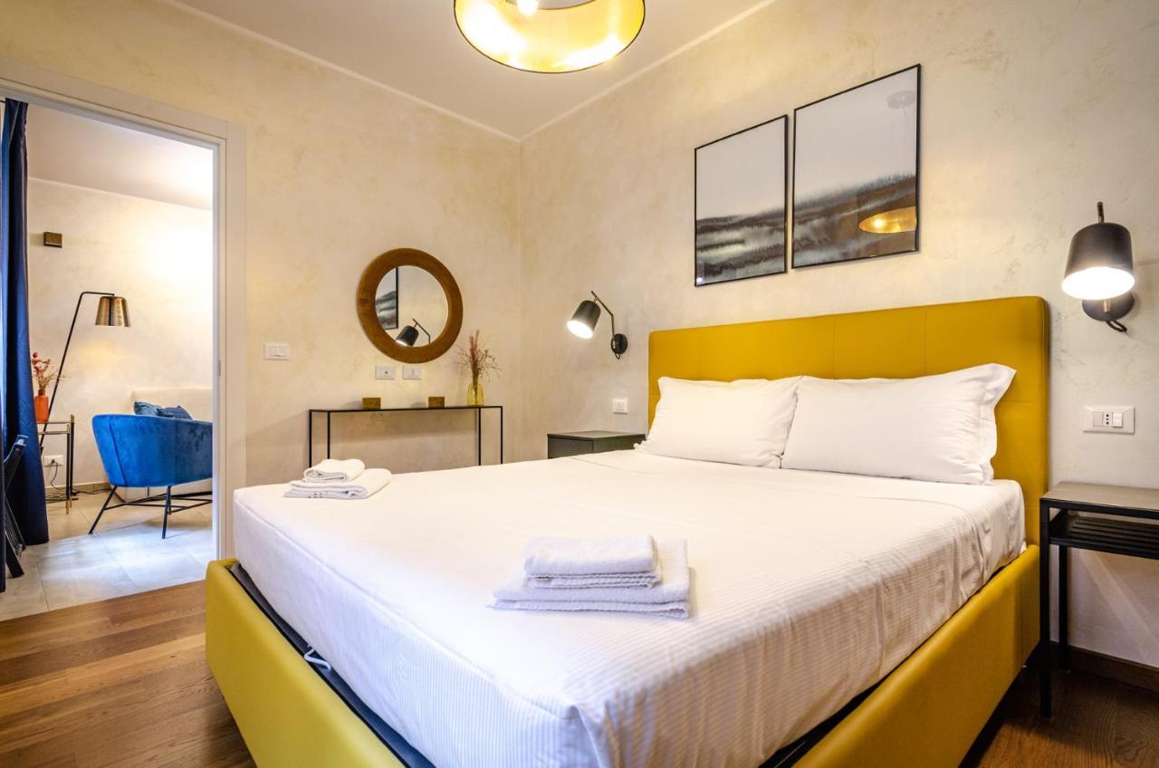 Goito Luxury Apartment, In The Historical Center بولونيا المظهر الخارجي الصورة