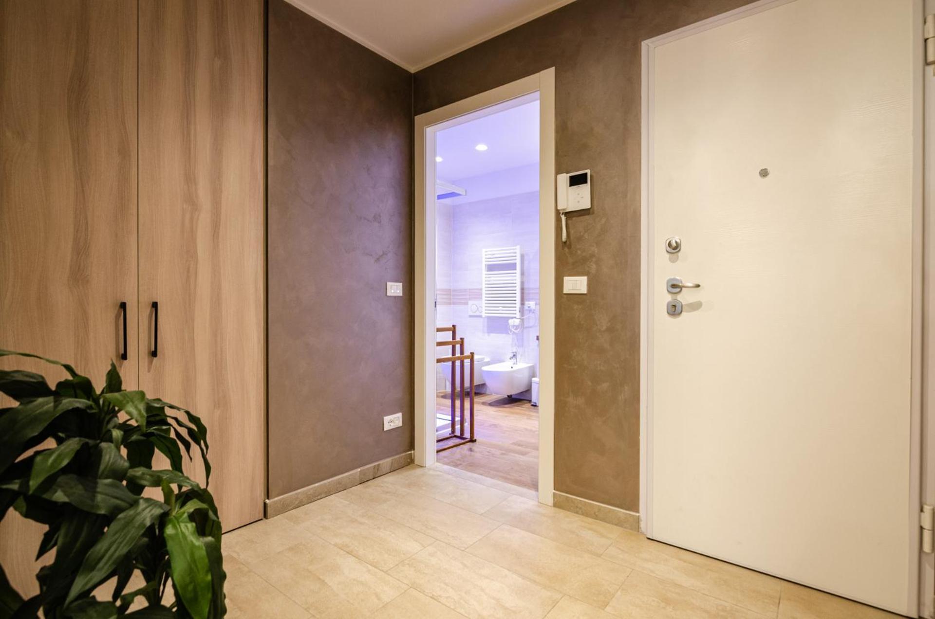 Goito Luxury Apartment, In The Historical Center بولونيا المظهر الخارجي الصورة