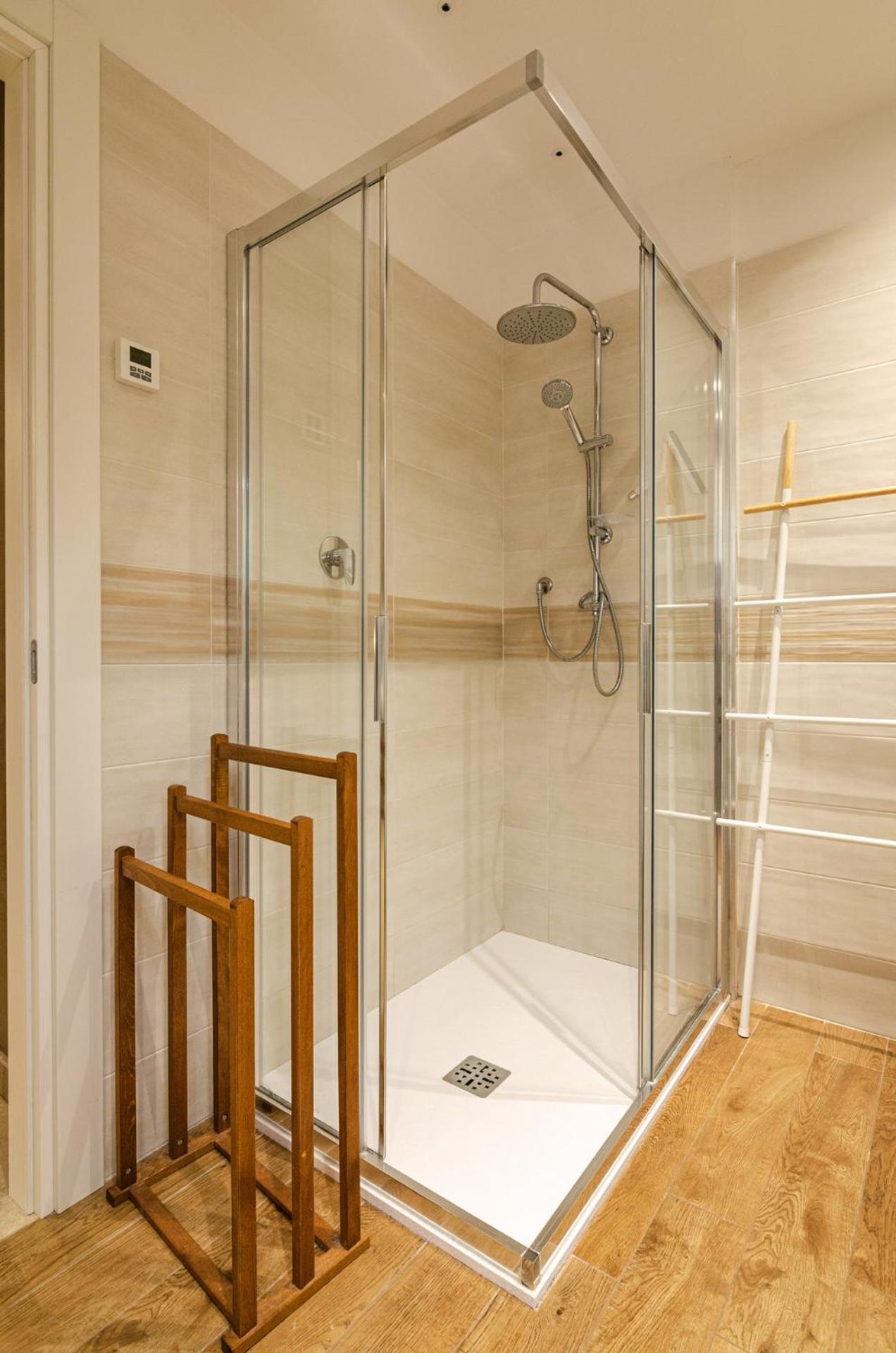 Goito Luxury Apartment, In The Historical Center بولونيا المظهر الخارجي الصورة
