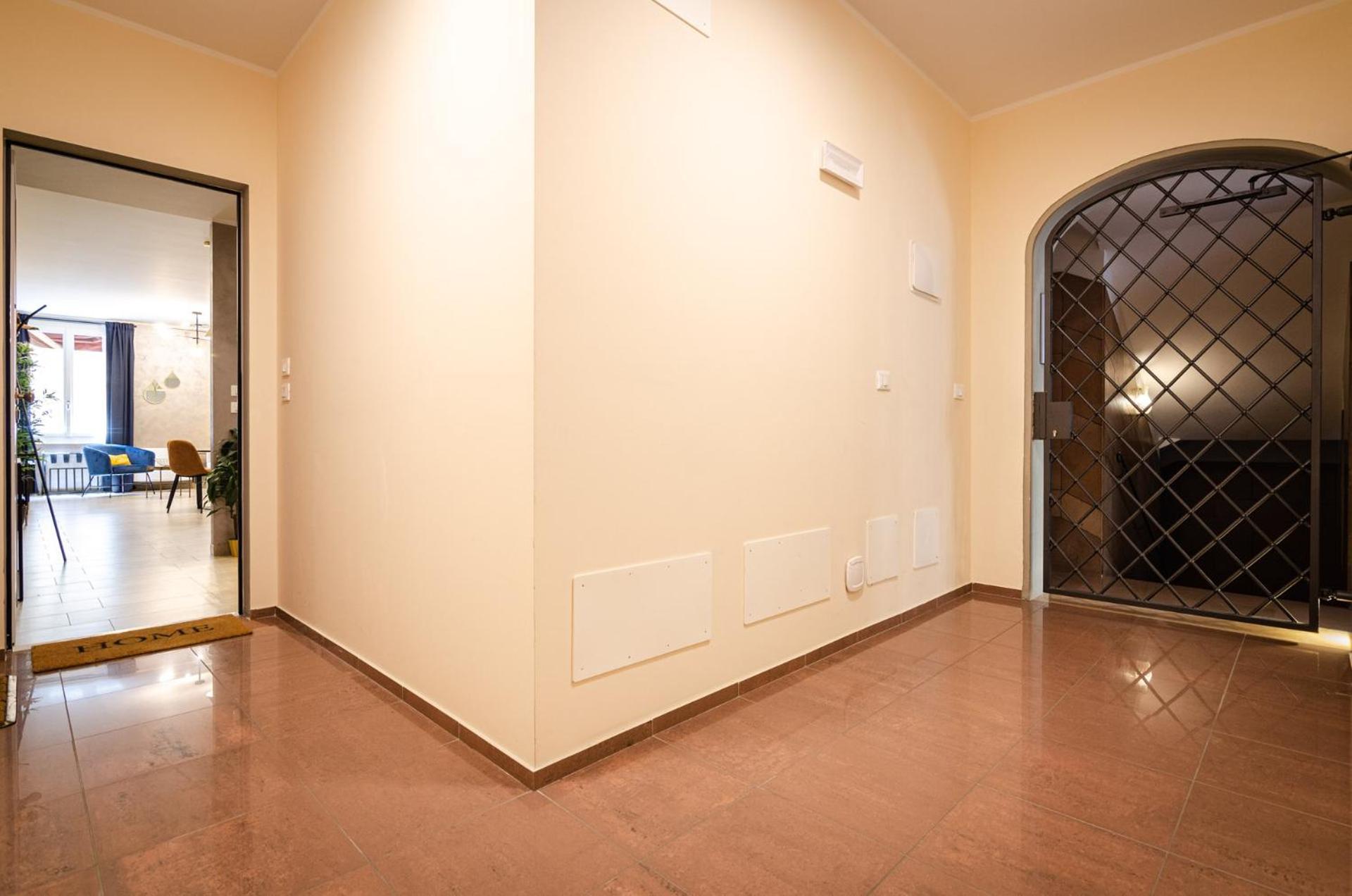 Goito Luxury Apartment, In The Historical Center بولونيا المظهر الخارجي الصورة